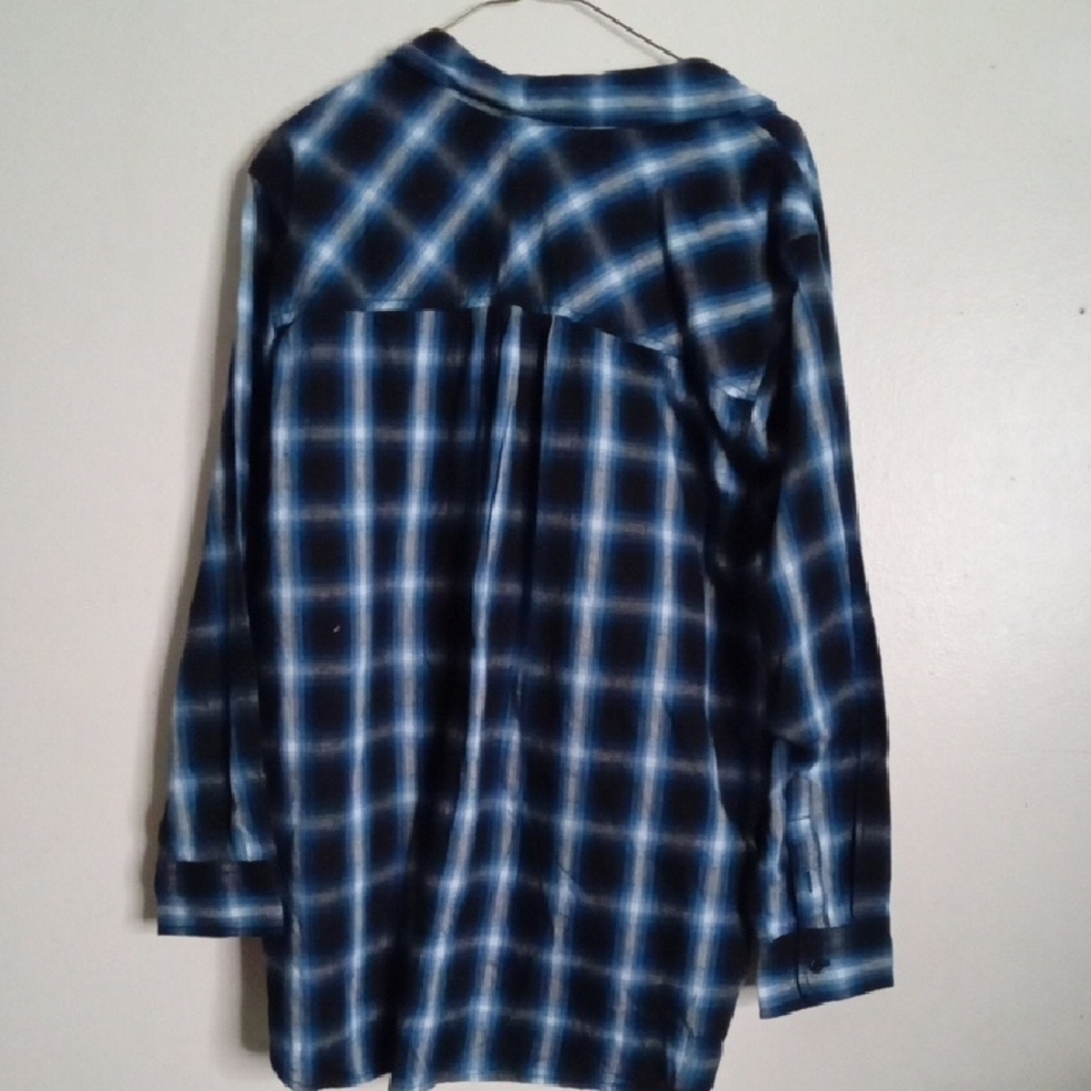 Time and Tru Navy Plaid Shirt - Picture 2 of 5